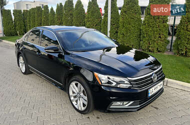 Седан Volkswagen Passat 2016 в Києві