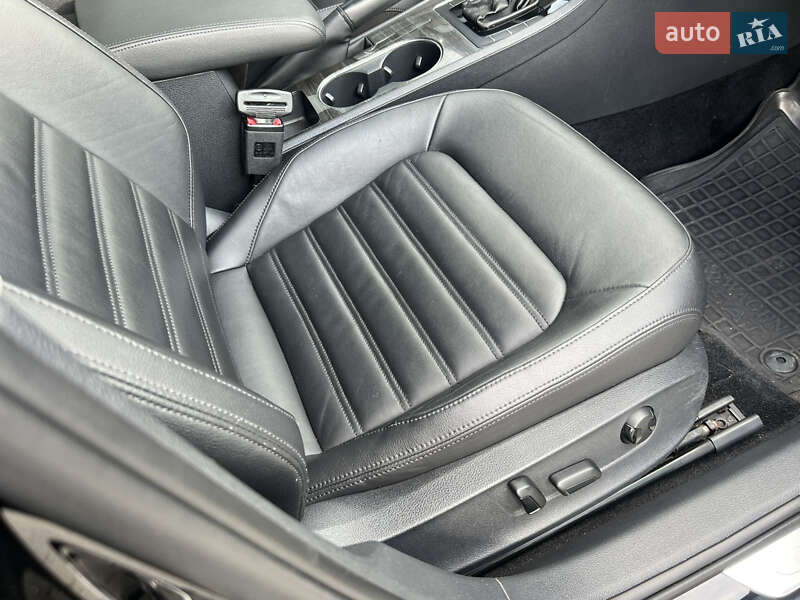 Седан Volkswagen Passat 2016 в Києві