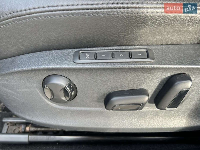 Седан Volkswagen Passat 2016 в Києві