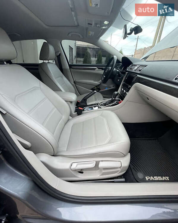 Седан Volkswagen Passat 2016 в Києві фото 20 Седан Volkswagen Passat 2016 в Києві