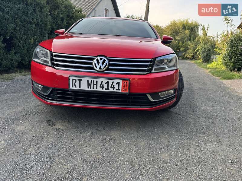 Универсал Volkswagen Passat 2012 в Луцке фото 2 Универсал Volkswagen Passat 2012 в Луцке