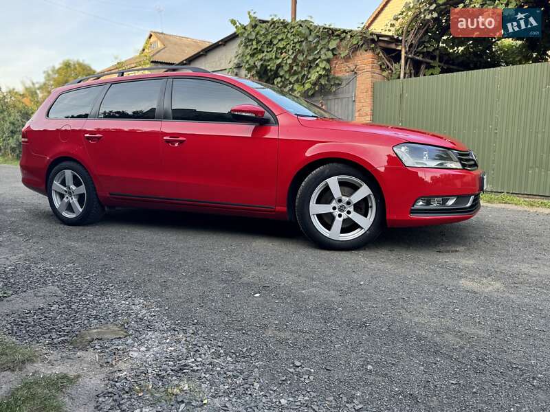 Универсал Volkswagen Passat 2012 в Луцке фото 8 Универсал Volkswagen Passat 2012 в Луцке