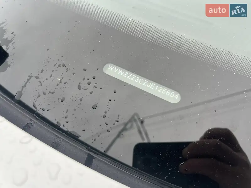 Volkswagen Passat 2018 VIN WVWZZZ3CZJE125604 фото оголошення 8 з 75