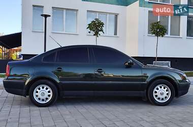 Седан Volkswagen Passat 1997 в 