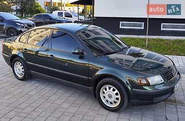 Седан Volkswagen Passat 1997 в 