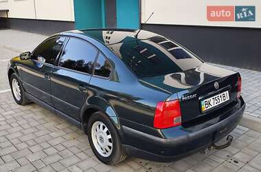 Седан Volkswagen Passat 1997 в 