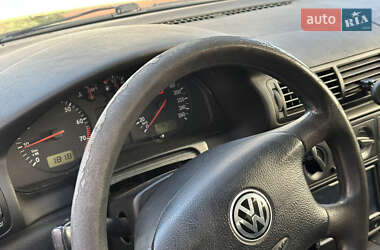 Универсал Volkswagen Passat 1997 в 