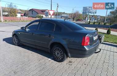 Седан Volkswagen Passat 2000 в 