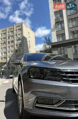 Седан Volkswagen Passat 2016 в 