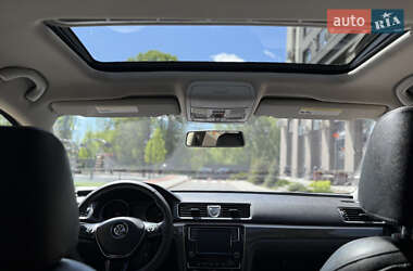 Седан Volkswagen Passat 2016 в 