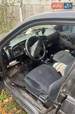 Седан Volkswagen Passat 1991 в  фото 5 Седан Volkswagen Passat 1991 в