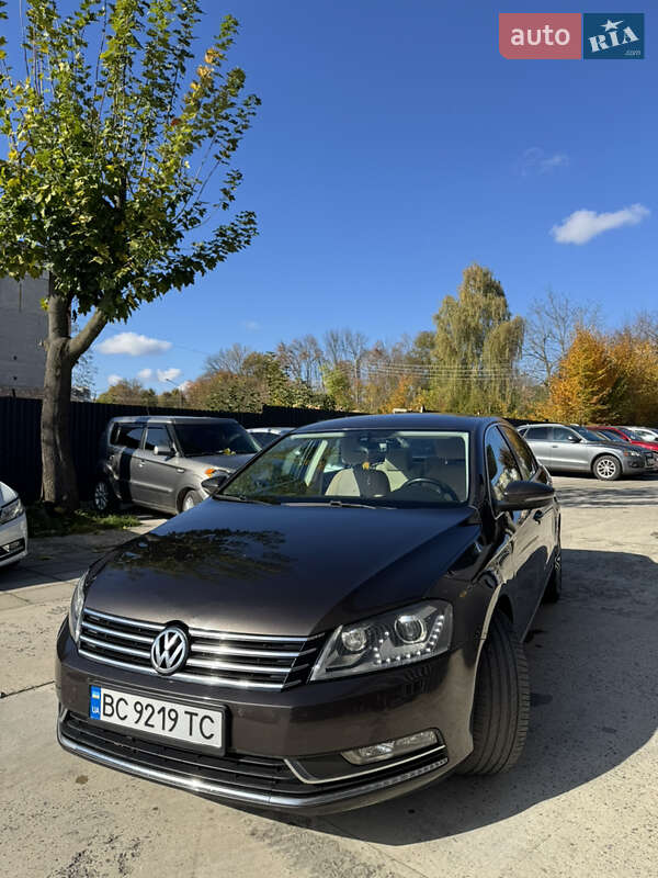 Седан Volkswagen Passat 2014 в Трускавце