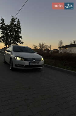 Универсал Volkswagen Passat 2012 в Ивано-Франковске