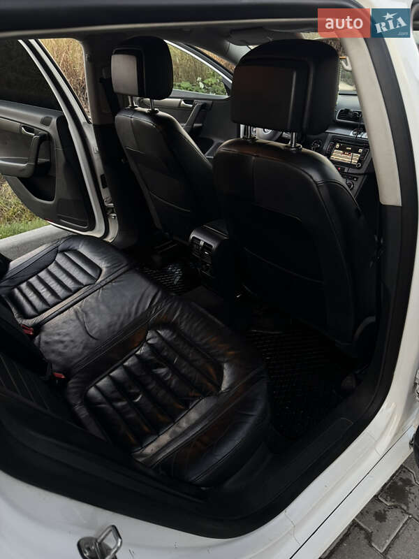 Універсал Volkswagen Passat 2012 в Івано-Франківську