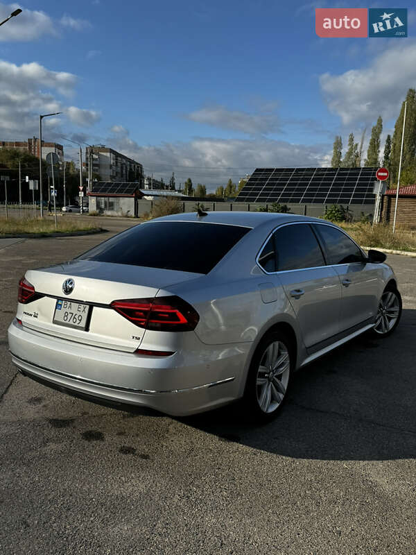 Седан Volkswagen Passat 2016 в Николаеве фото 22 Седан Volkswagen Passat 2016 в Николаеве