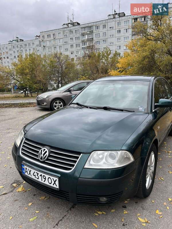 Седан Volkswagen Passat 2001 в Харкові