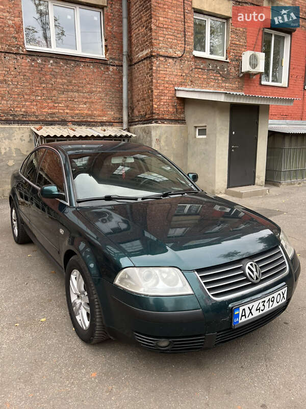 Седан Volkswagen Passat 2001 в Харкові