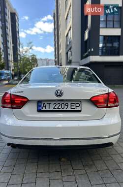 Седан Volkswagen Passat 2014 в 