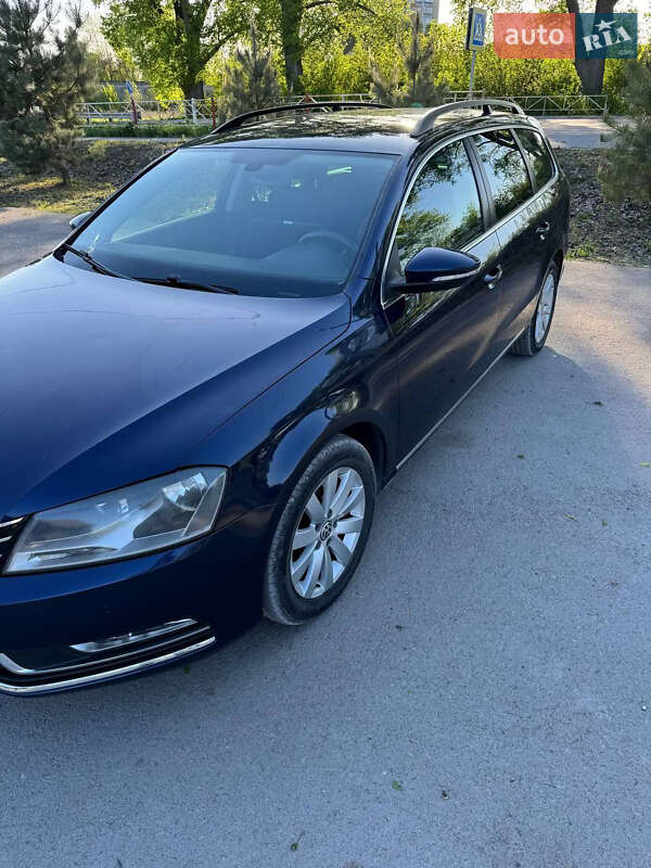 Універсал Volkswagen Passat 2011 в Хмельницькому фото 4 Універсал Volkswagen Passat 2011 в Хмельницькому