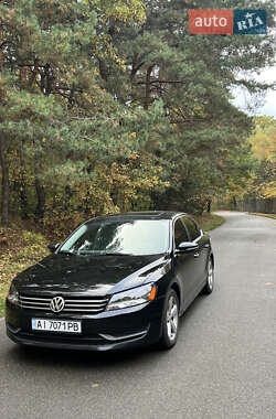 Седан Volkswagen Passat 2011 в Киеве