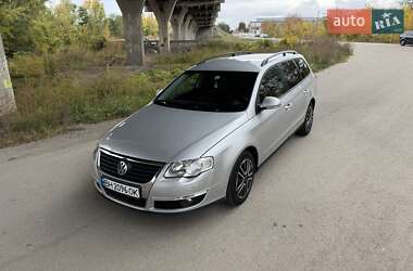 Універсал Volkswagen Passat 2006 в Дніпрі