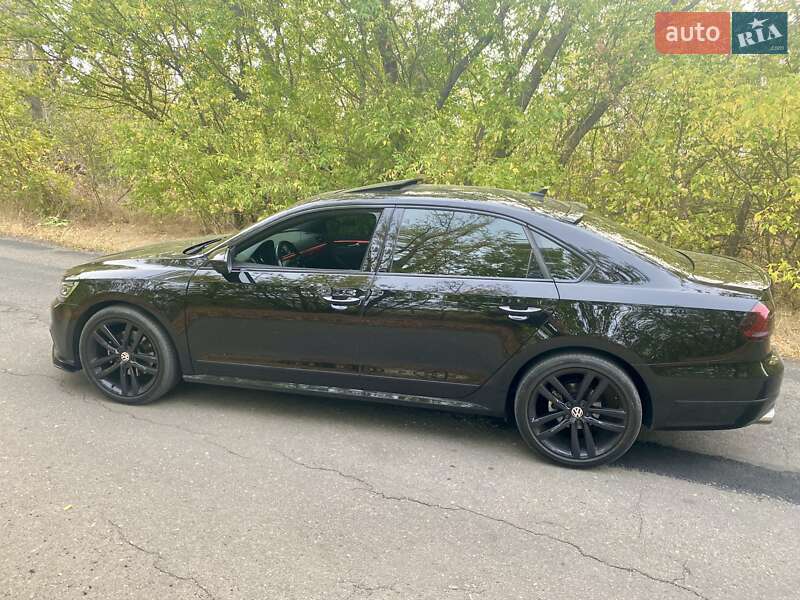 Седан Volkswagen Passat 2016 в Запорожье фото 3 Седан Volkswagen Passat 2016 в Запорожье
