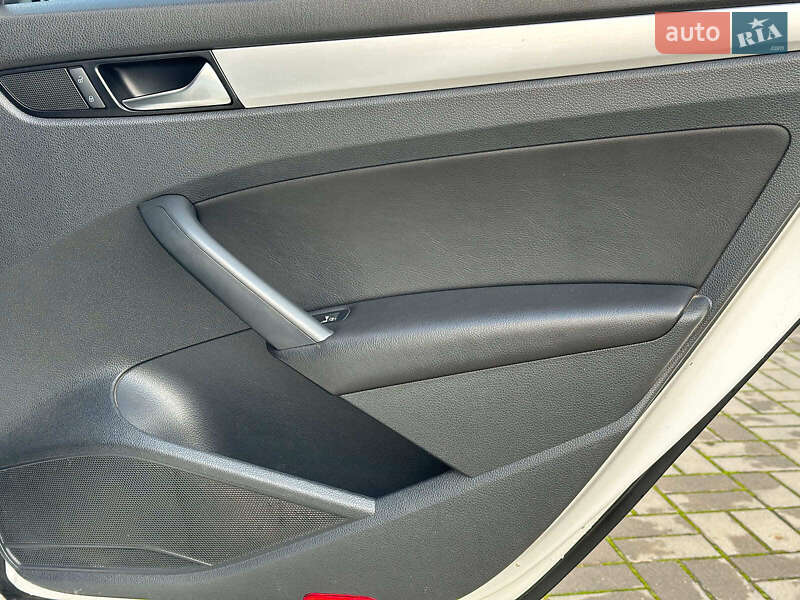 Седан Volkswagen Passat 2012 в Одессе фото 19 Седан Volkswagen Passat 2012 в Одессе