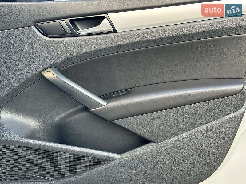 Седан Volkswagen Passat 2012 в Одессе фото 24 Седан Volkswagen Passat 2012 в Одессе