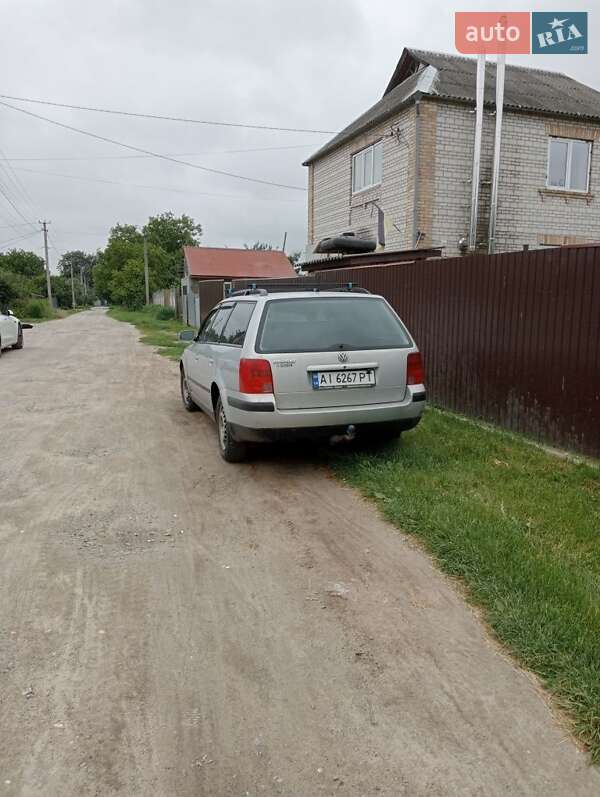 Универсал Volkswagen Passat 1999 в  фото Универсал Volkswagen Passat 1999 в