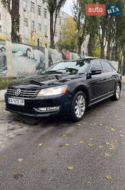 Седан Volkswagen Passat 2012 в Києві