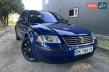 Седан Volkswagen Passat 2001 в Дубно