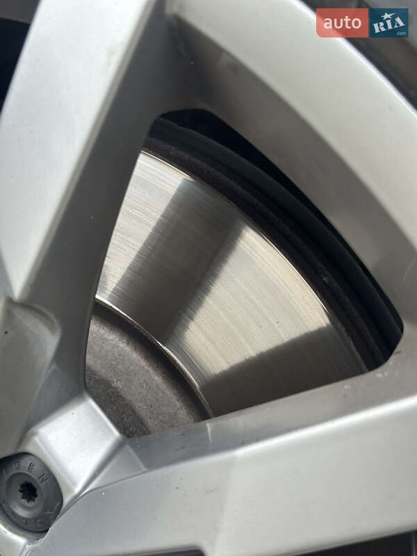 Универсал Volkswagen Passat 2016 в Софиевской Борщаговке фото 28 Универсал Volkswagen Passat 2016 в Софиевской Борщаговке