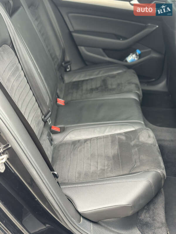 Универсал Volkswagen Passat 2016 в Софиевской Борщаговке фото 37 Универсал Volkswagen Passat 2016 в Софиевской Борщаговке