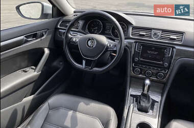 Седан Volkswagen Passat 2015 в 