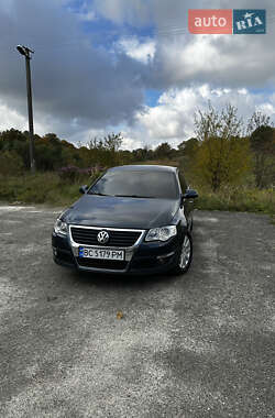Седан Volkswagen Passat 2005 в  фото 3 Седан Volkswagen Passat 2005 в