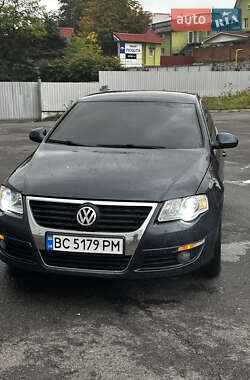 Седан Volkswagen Passat 2005 в  фото 16 Седан Volkswagen Passat 2005 в