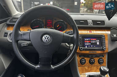 Седан Volkswagen Passat 2005 в  фото 20 Седан Volkswagen Passat 2005 в