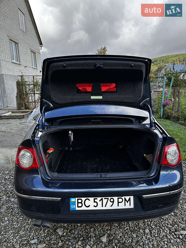 Седан Volkswagen Passat 2005 в Львові фото 36 Седан Volkswagen Passat 2005 в Львові
