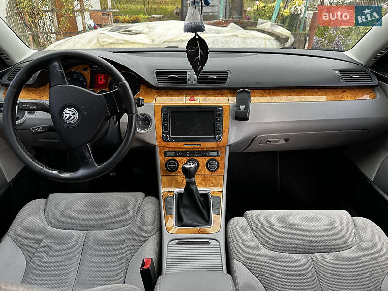 Седан Volkswagen Passat 2005 в Львові фото 40 Седан Volkswagen Passat 2005 в Львові