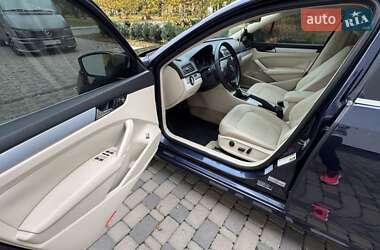 Седан Volkswagen Passat 2012 в 