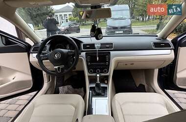 Седан Volkswagen Passat 2012 в 