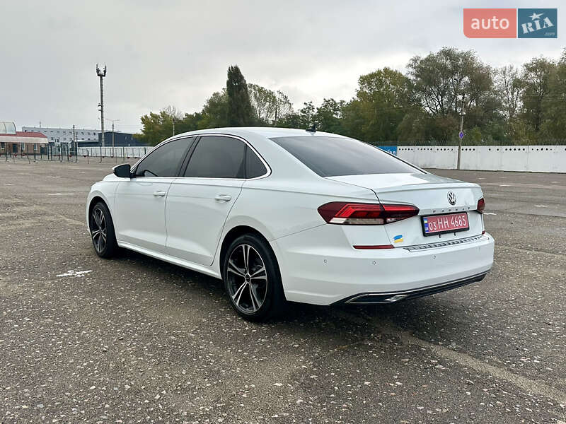 Седан Volkswagen Passat 2021 в Белой Церкви
