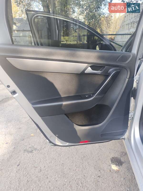 Универсал Volkswagen Passat 2014 в Кременчуге фото 28 Универсал Volkswagen Passat 2014 в Кременчуге