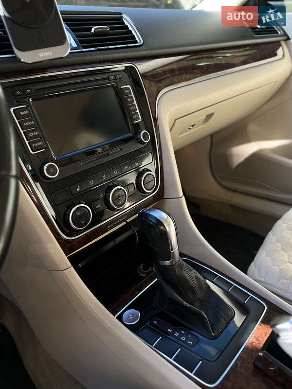 Седан Volkswagen Passat 2012 в Львове фото 27 Седан Volkswagen Passat 2012 в Львове