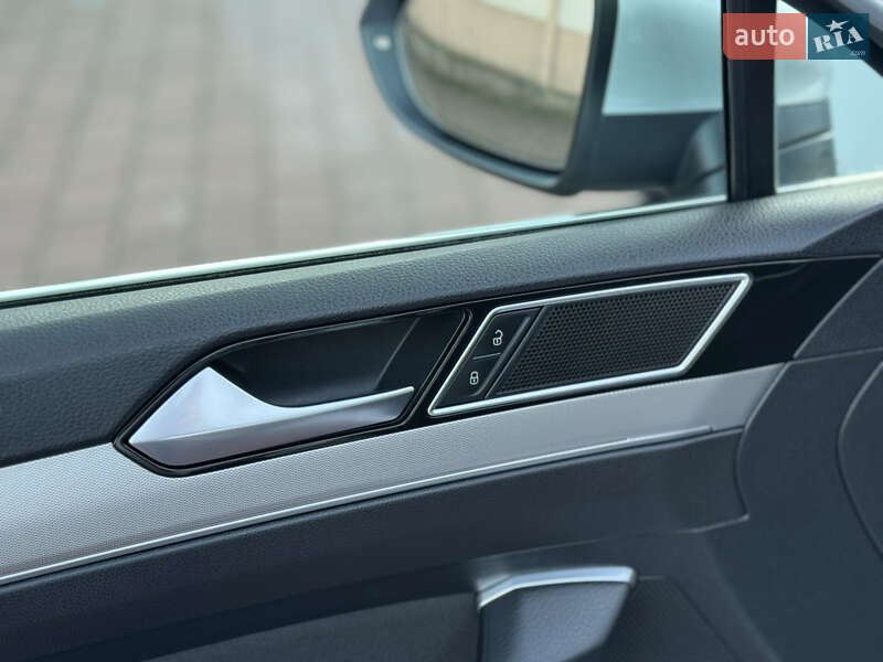Універсал Volkswagen Passat 2016 в Стрию фото 101 Універсал Volkswagen Passat 2016 в Стрию