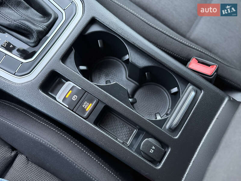 Універсал Volkswagen Passat 2016 в Стрию фото 113 Універсал Volkswagen Passat 2016 в Стрию
