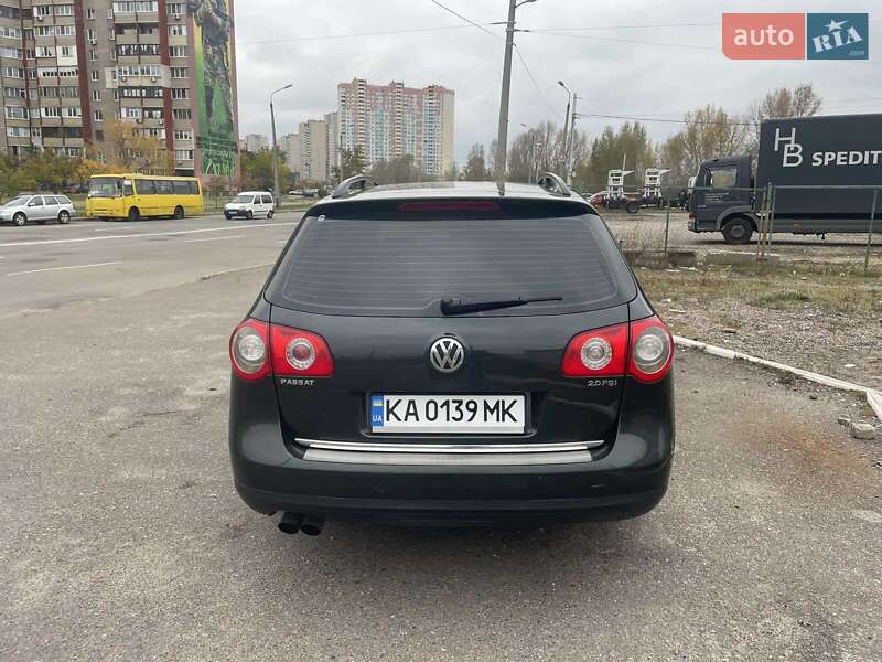 Универсал Volkswagen Passat 2006 в Киеве