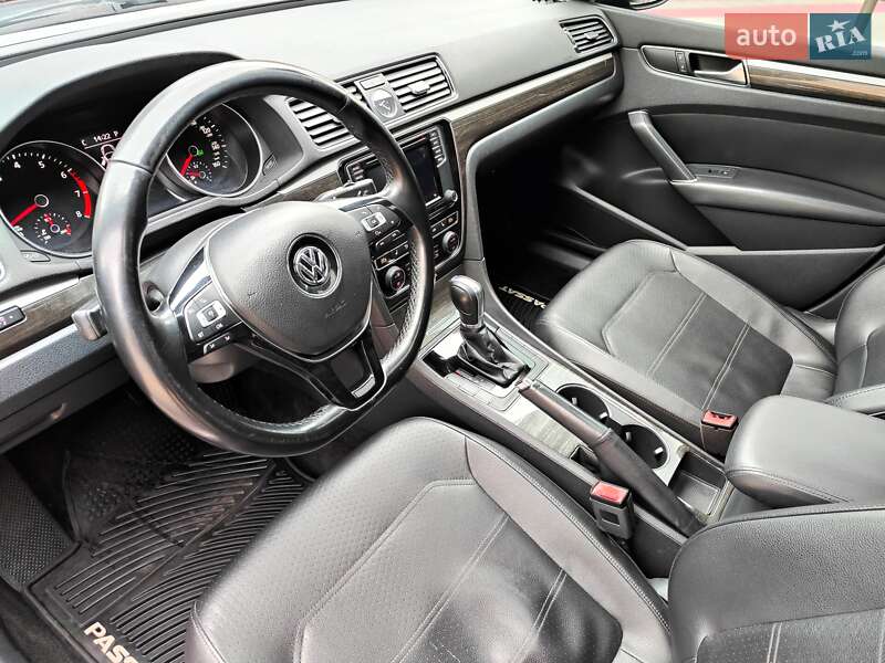 Седан Volkswagen Passat 2015 в Киеве фото 37 Седан Volkswagen Passat 2015 в Киеве