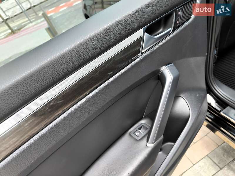 Седан Volkswagen Passat 2015 в Киеве фото 45 Седан Volkswagen Passat 2015 в Киеве