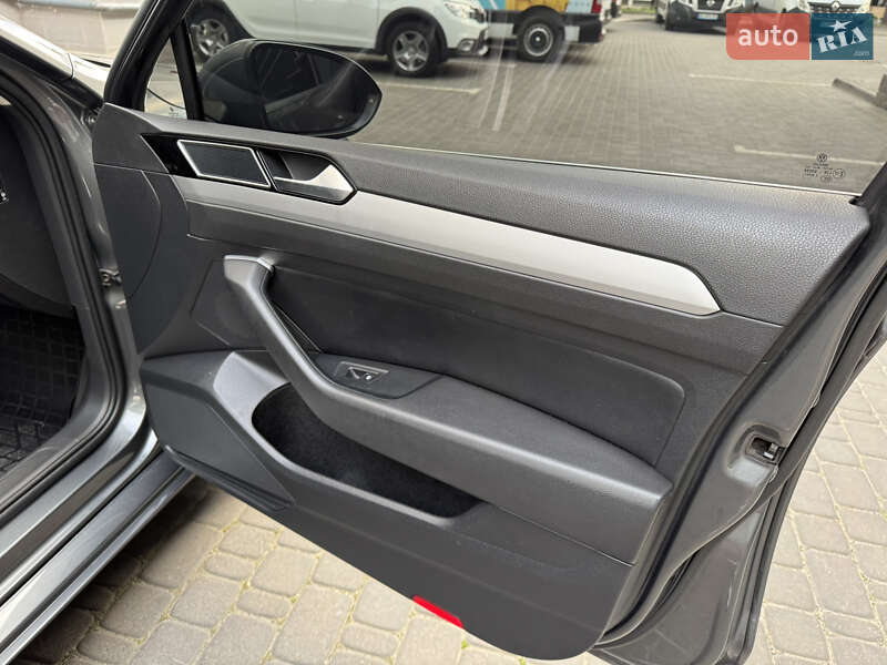 Универсал Volkswagen Passat 2017 в Белой Церкви
